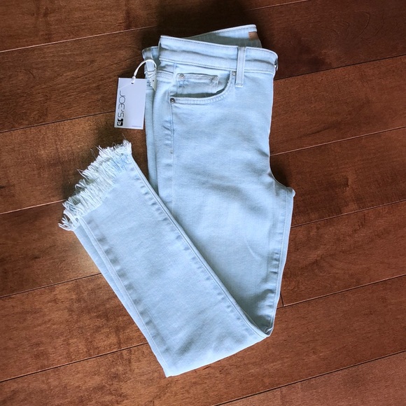 NEW Joe’s The Icon Chewed Hem Mid Rise Skinny Crop - Picture 4 of 10